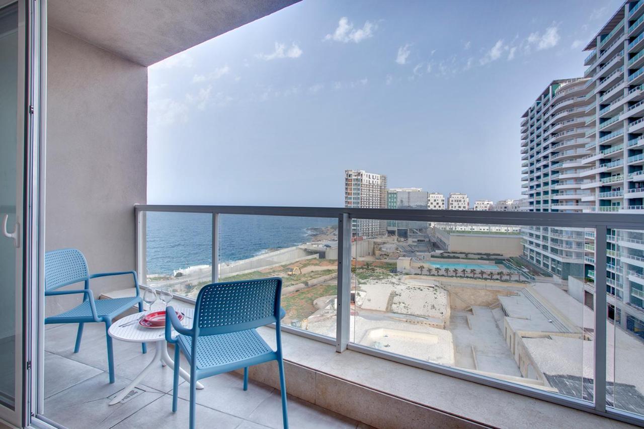 Modern Seaview Apartment In A Prime Location Слима Екстериор снимка